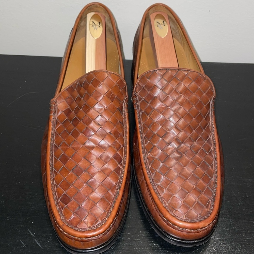 Cole Haan Slip on Dress Shoe with basket weave tongue.  Men's Size 13.‎  Leather